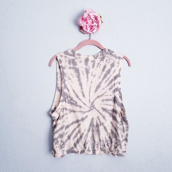 Free People‎ - Picture 8 of 8